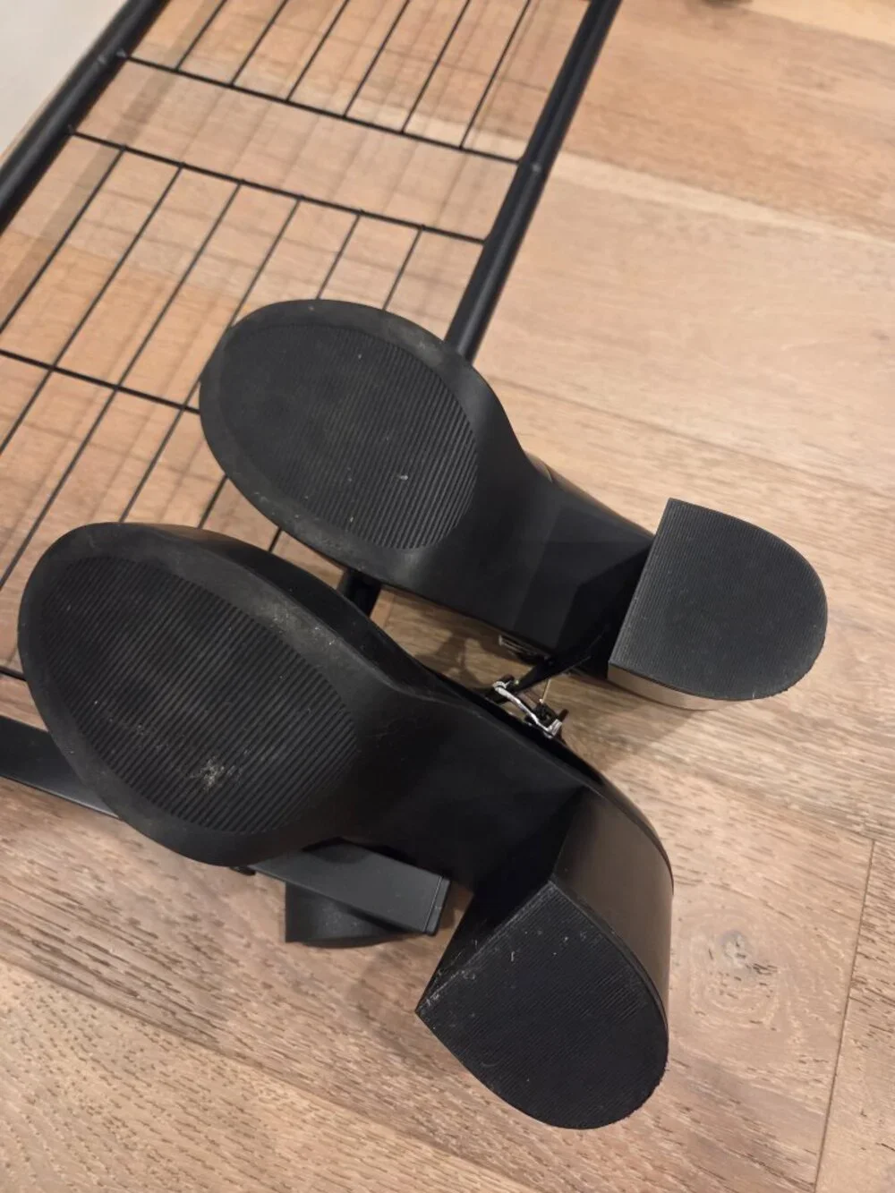 Steve Madden Black Platform Mary Jane Shoes - Picture 4 of 5